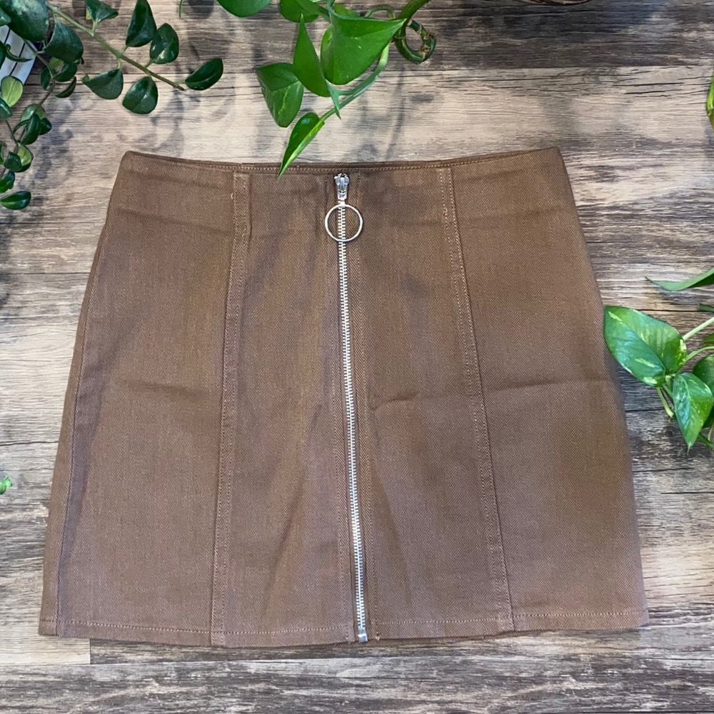 Brown denim mini skirt with O ring zipper - Picture 5 of 7